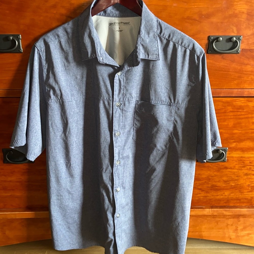 Men’s Chambray Denim Blue Non Iron Button Front Short Sleeve Casual Shirt Large